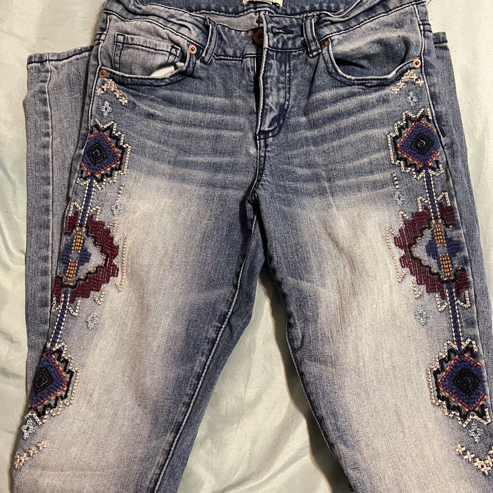 Forever 21 Skinny Jeans with stitching